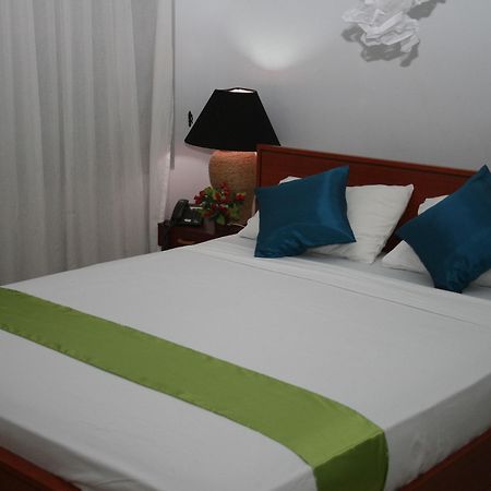 Blue Gum Hotel Ja-Ela Zewnętrze zdjęcie